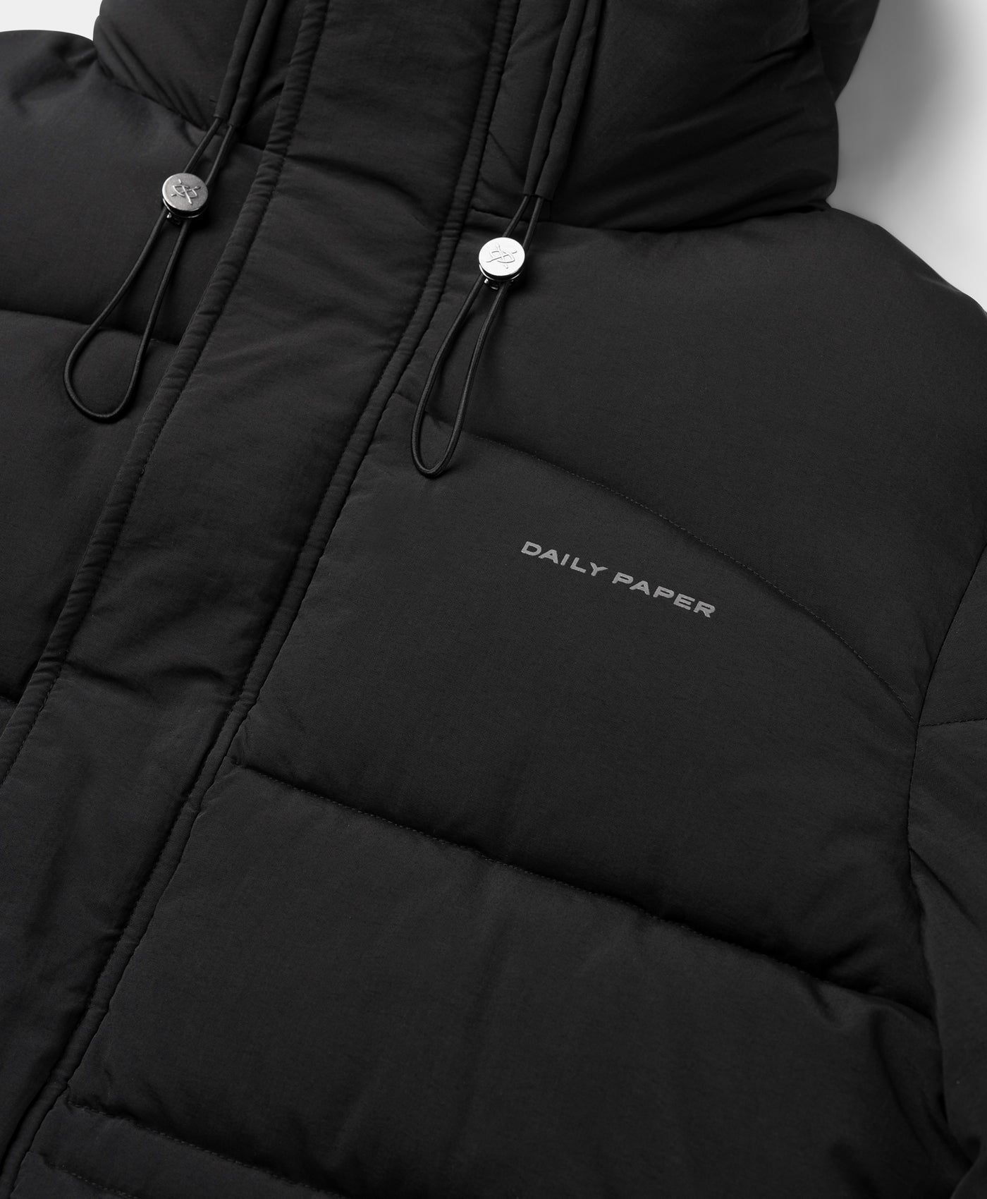 DP - Black Akira Puffer - Packshot - detail