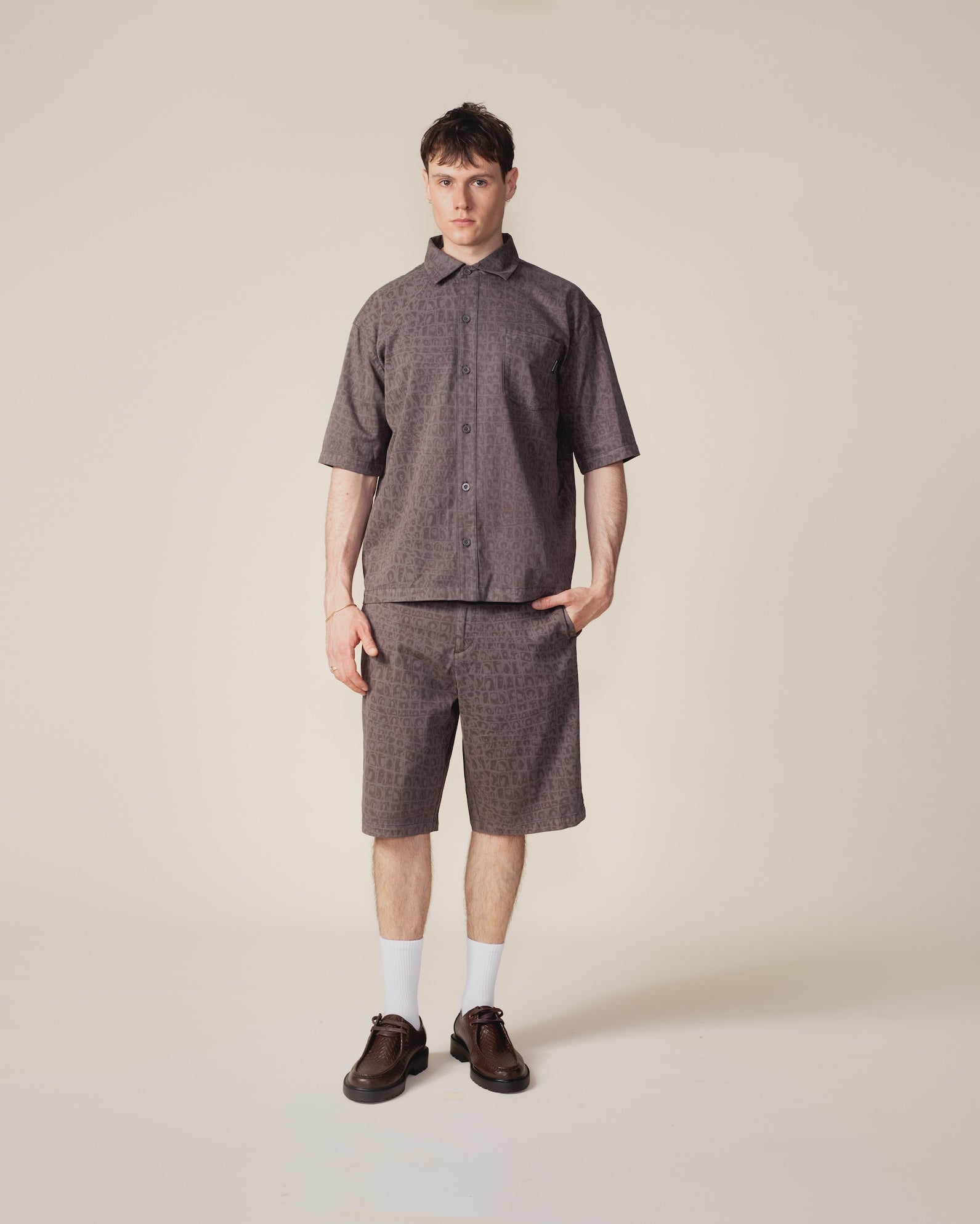 DP - Black Oyster Digital Croc Shirt - Modelshot - Men