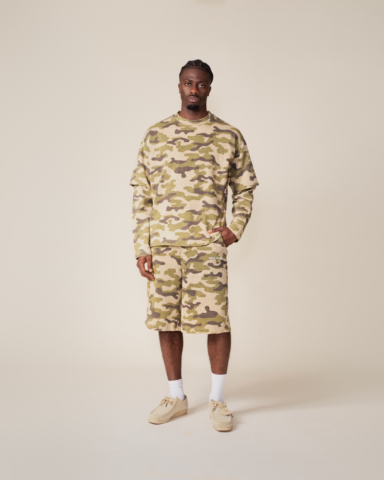 DP - Croc Camo Shorts - Modelshot - wmns