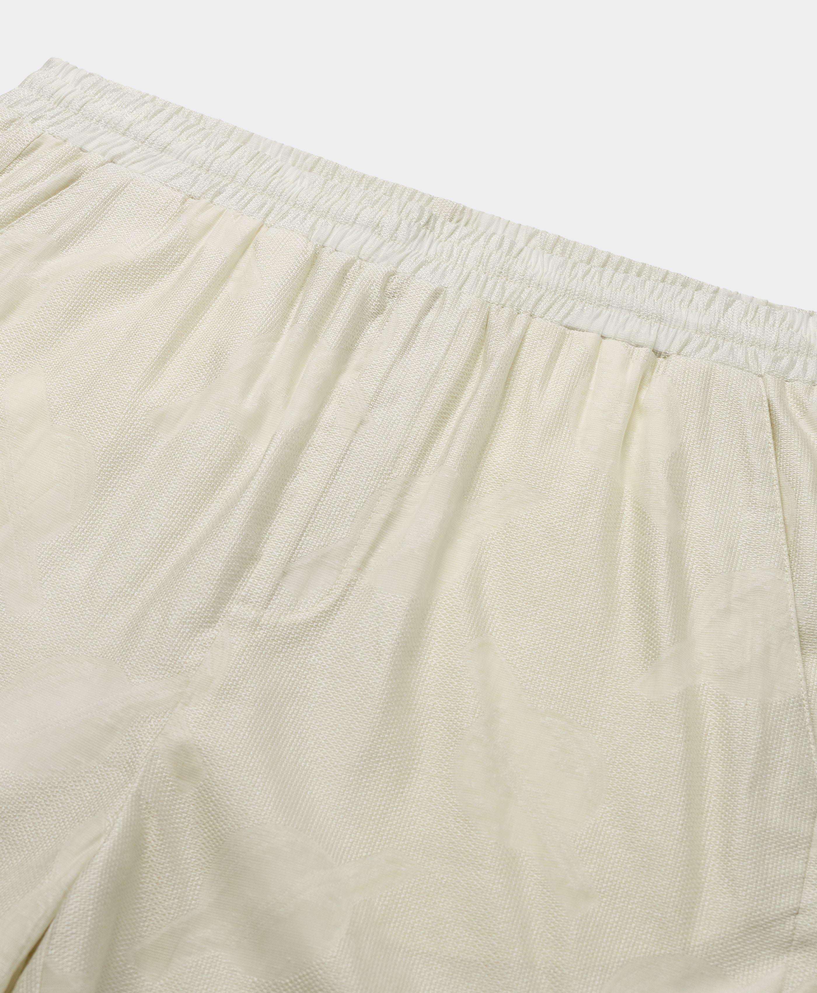 DP - Frost White Salim Shorts - Packshot