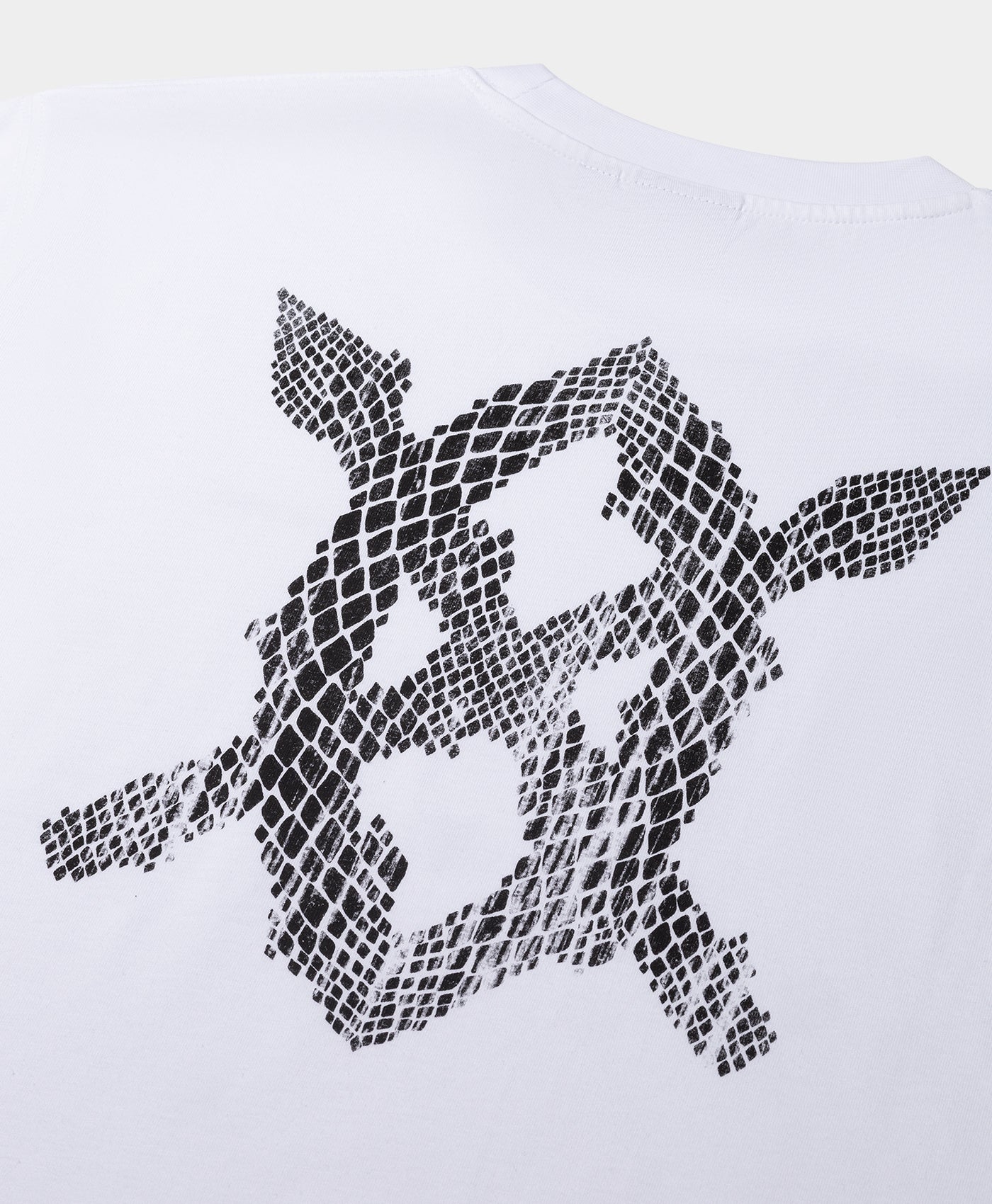 DP - White Snake Shield T-Shirt - Packshot - detail