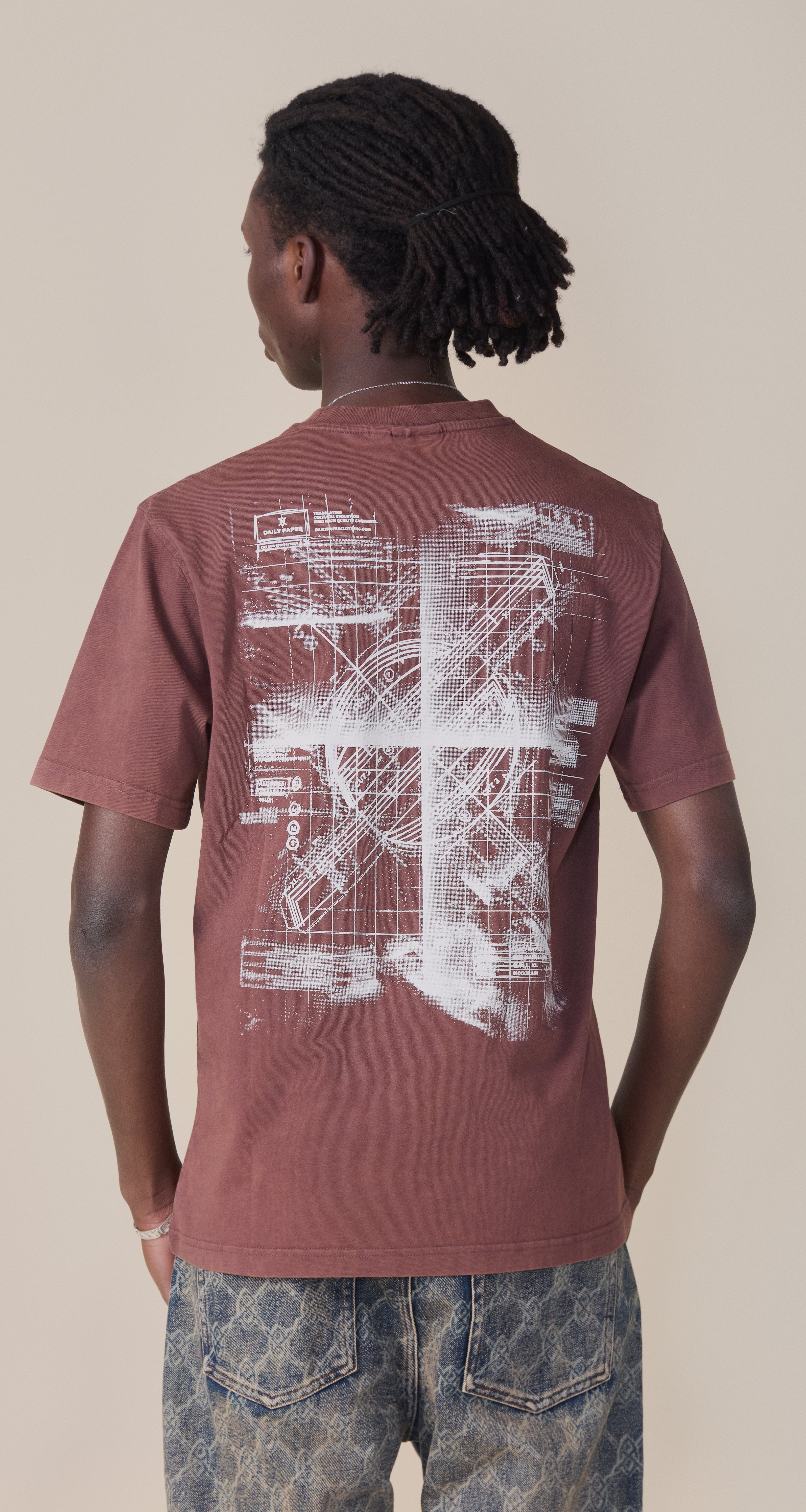 DP - Bordeaux Wash Craft T-Shirt - Modelshot - Men