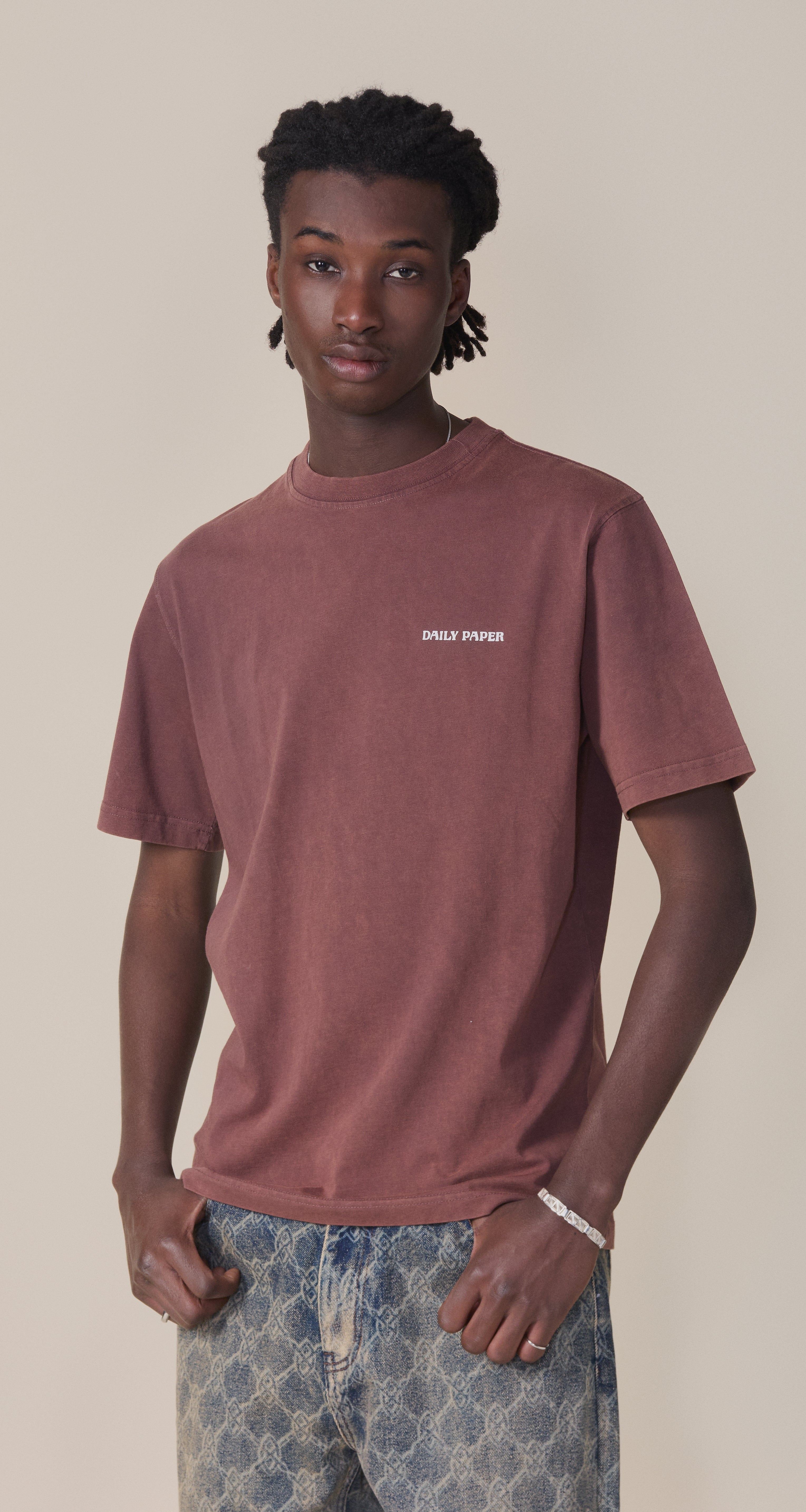 DP - Bordeaux Wash Craft T-Shirt - Modelshot - Men