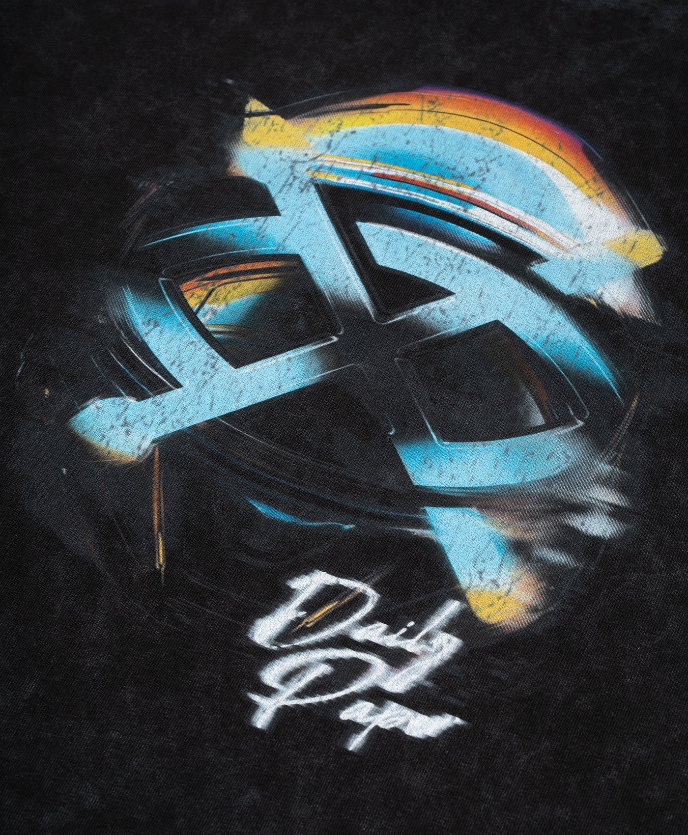 DP - Washed Black Shield Helmet SS T-Shirt - Packshot - Detail