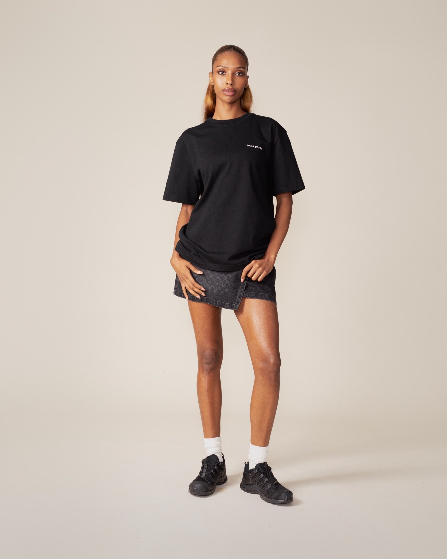 DP - Black Wrapper T-Shirt - Modelshot - Women