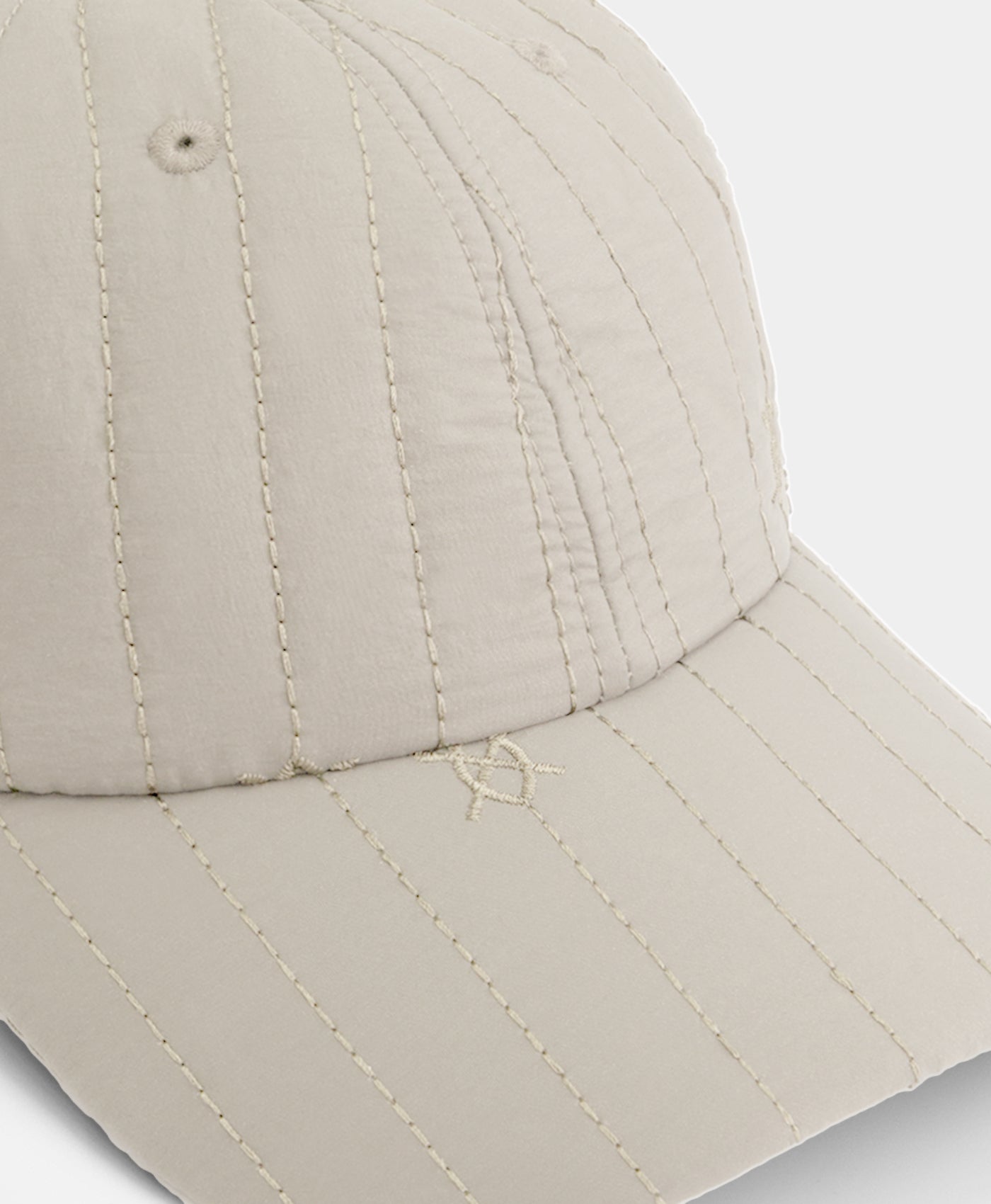 DP - Moonstruck Grey Zyer Quilted Cap - Packshot - Detail